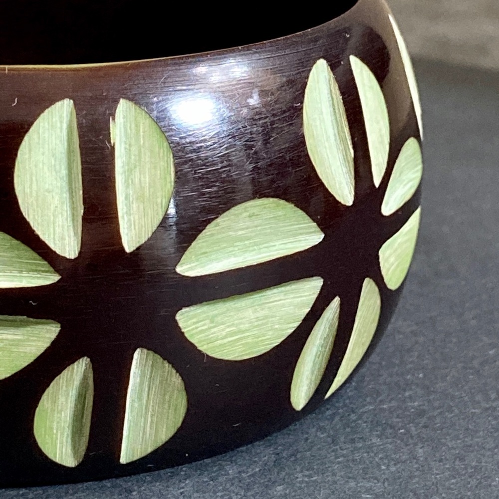 Bangle Mint Green lucite Carved Chunky Bracelet